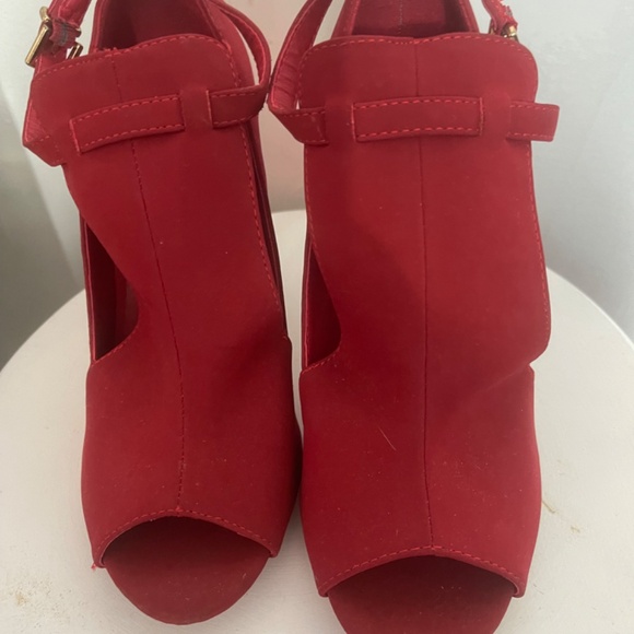 Booties - Picture 4 of 5